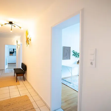 Seepferdchen - Zentral In Bahnhofsnaehe, Geraeumig, Kueche, Bad * 乌尔姆